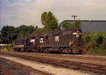 NW 4102 leads a move back down to the yard